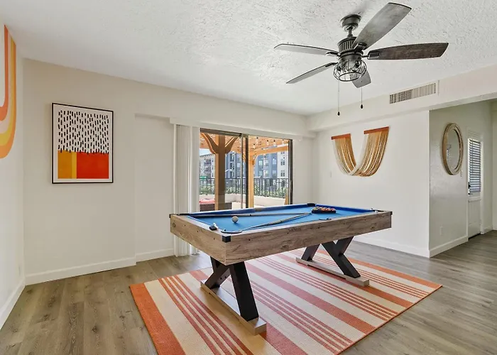 Penthouse Free Parking Pool Table Private Balcony Phoenix