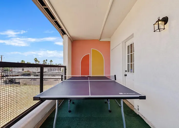 Penthouse Free Parking Pool Table Private Balcony