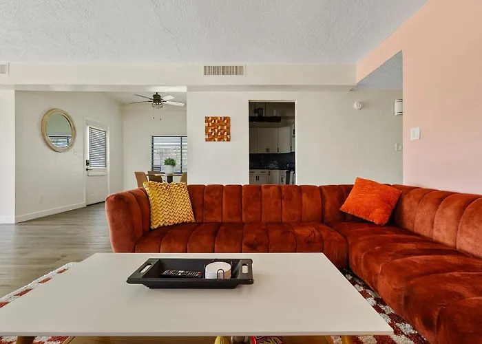 Apartment Penthouse Free Parking Pool Table Private Balcony Phoenix