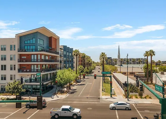 Penthouse Free Parking Pool Table Private Balcony * Phoenix