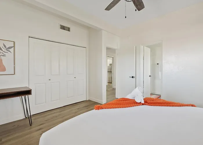 Penthouse Free Parking Pool Table Private Balcony *