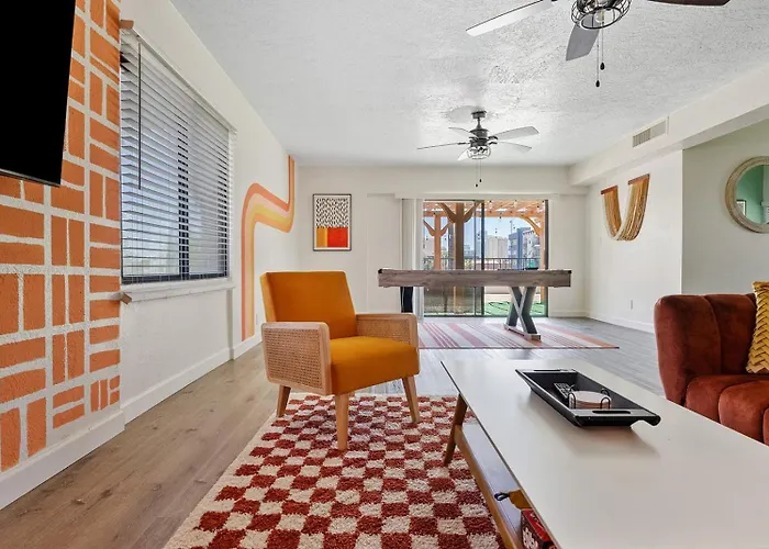 Apartment Penthouse Free Parking Pool Table Private Balcony Phoenix